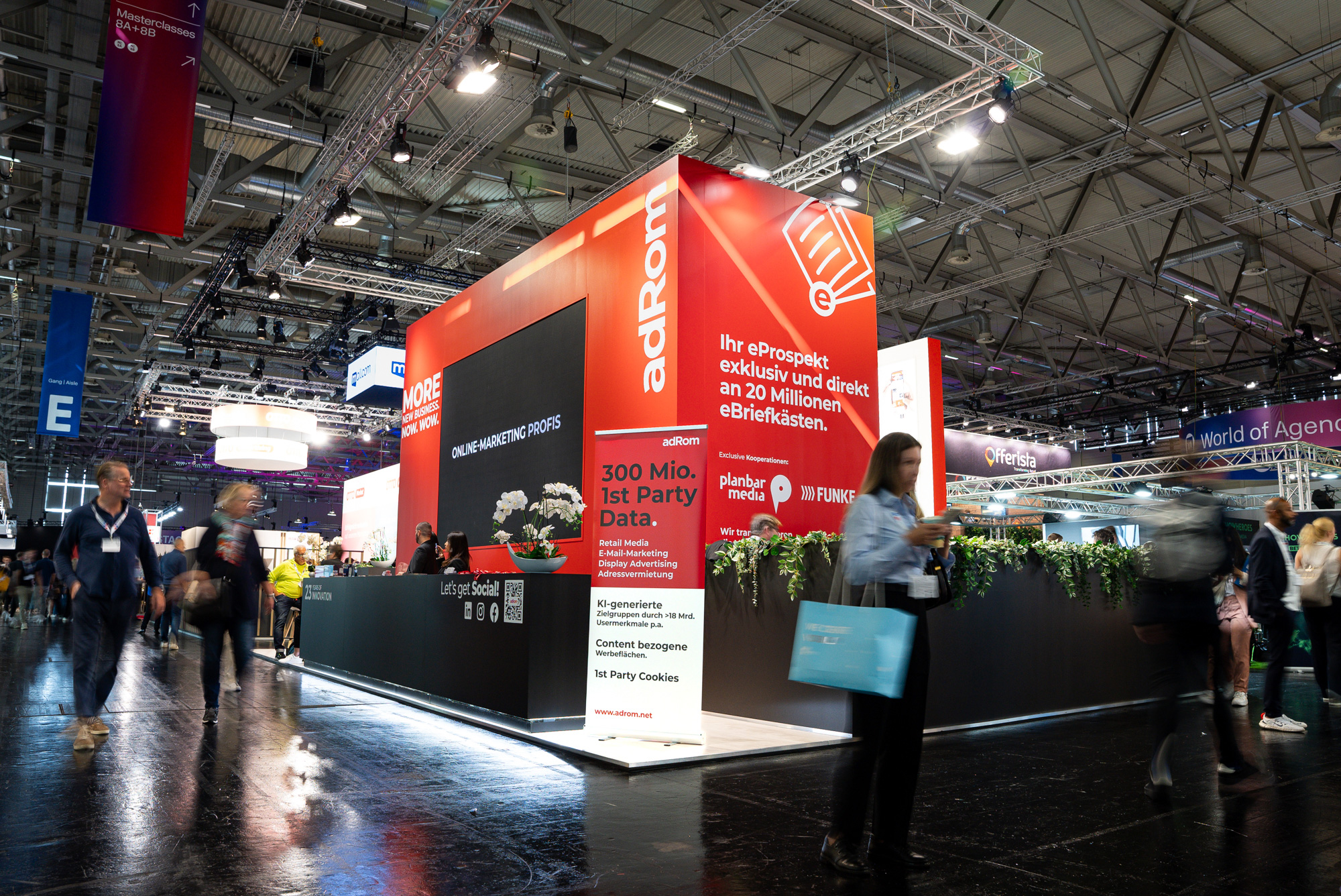 adRom 2023 DMEXCO Messestand